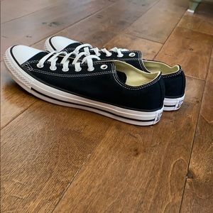 Converse Sneakers Black NEW